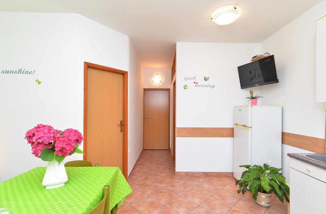 Apartments Denis 344 ฟาชานา ภายนอก รูปภาพ